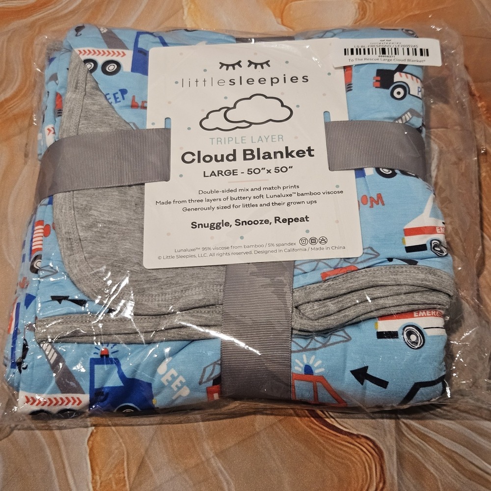 Little Sleepies To The Rescue Large Cloud Blanket 50x50 NWT Triple Layer